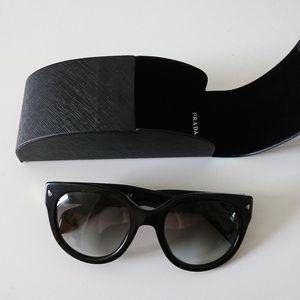 Prada sunglasses brand new with case
